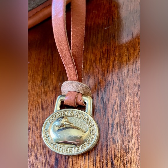 Vintage Dooney & Bourke USA All Weather Leather Crossbody and Coin Purse - Picture 6 of 16